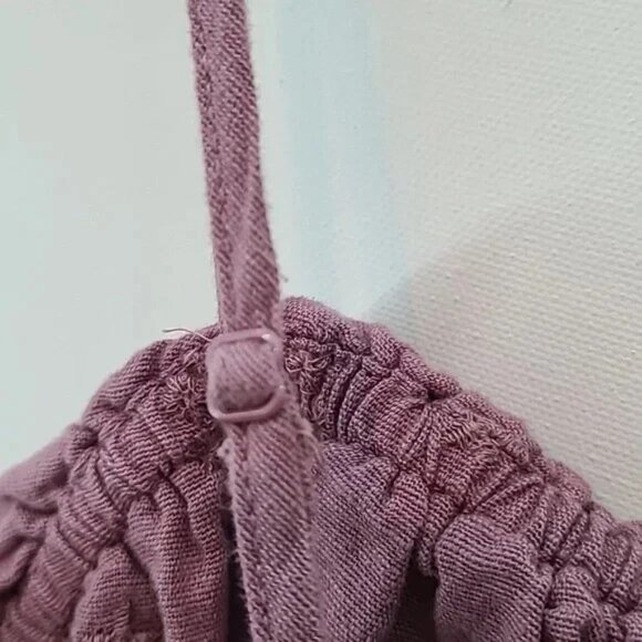 AMERICAN EAGLE Women's Pink Ruffle Cropped Tank Adjustable Straps - Size Small - Picture 7 of 11